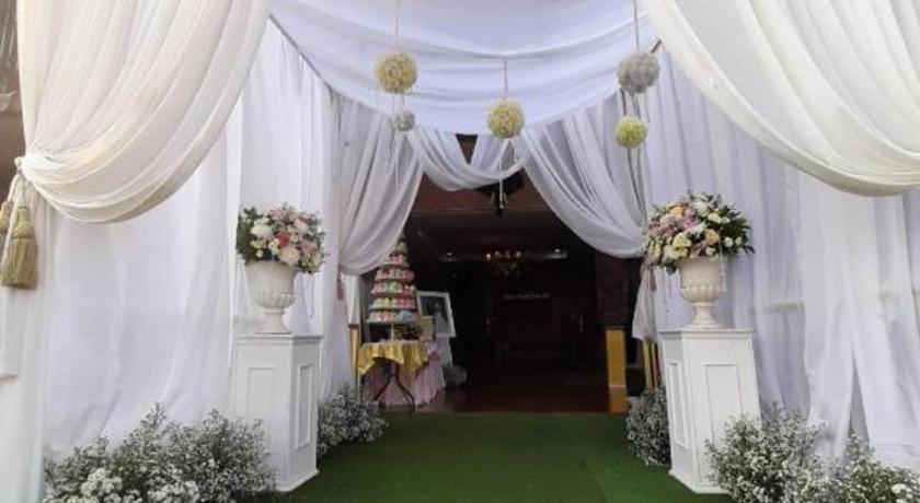 Le Parc Wangnang Hotel Phitsanulok Exteriör bild