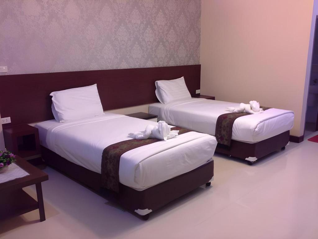 Le Parc Wangnang Hotel Phitsanulok Exteriör bild